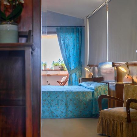 Hotel Ristorante Cavaliere Скарио Екстериор снимка